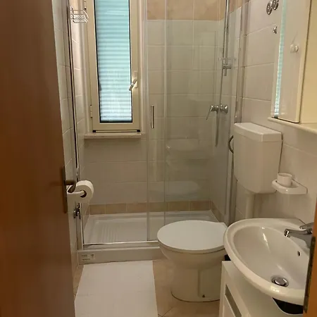 Regina Apartment