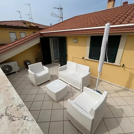 Regina Apartment